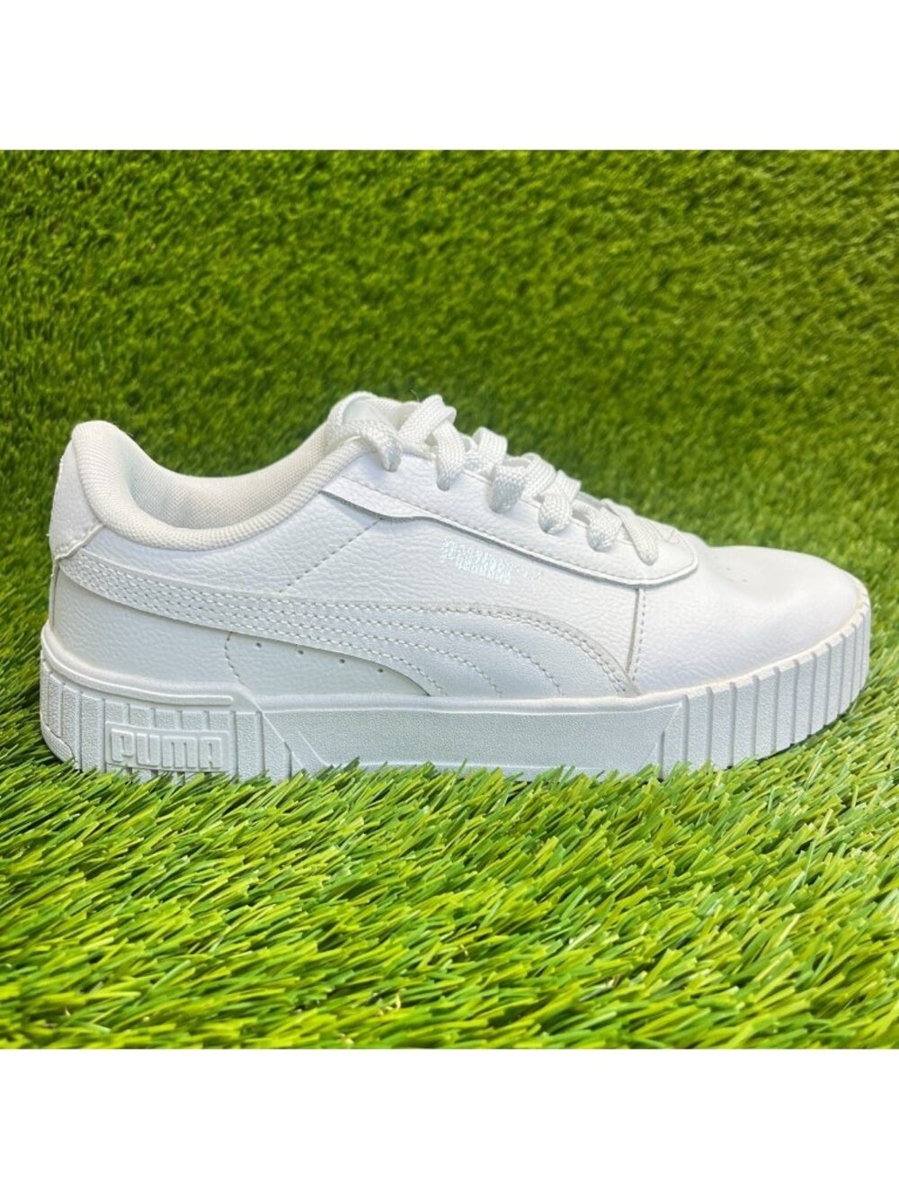 Puma Carina 2.0 Boys Size 6Y White Athletic Walking Leather Shoes Sneakers